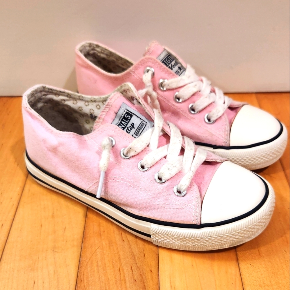 WeeStep Originals size 13 Superior Branding Pink and white slip on sneakers